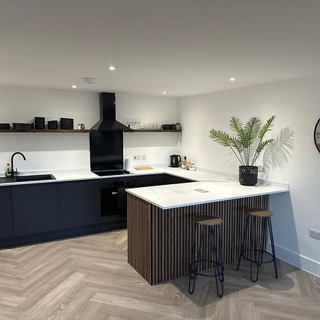 New 2 Bed Apartment In Royston High St מראה חיצוני תמונה
